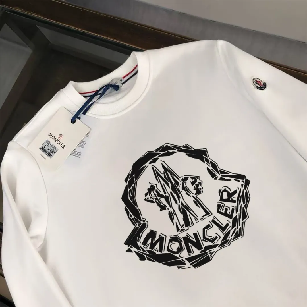 📦 📦 【 In Stock】 〖 𝐌𝐎𝐍𝐂𝐋𝐄𝐑~ 〗 440g ， 😎 ， ， Factory 2026 T ， ， Premium LOGO， Same Style ：Black White Size：S M L XL 2XL